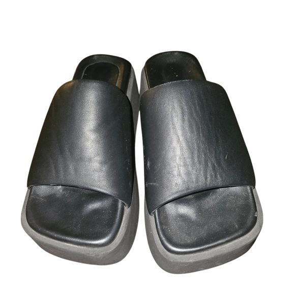 Paloma Barcelo Black Leather Slide Sandals main image 4